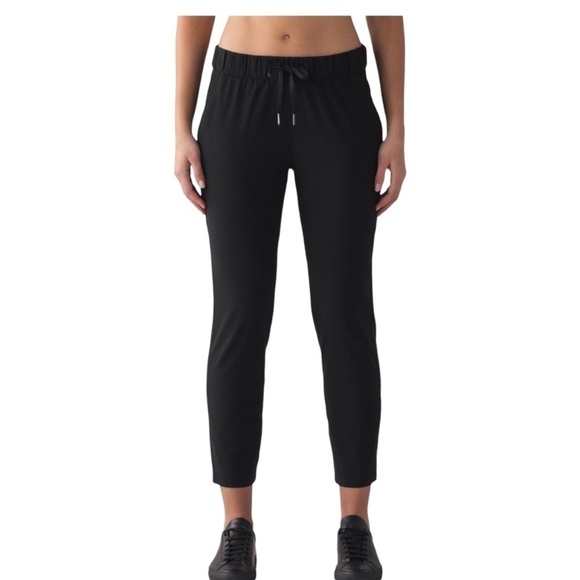 Lululemon On The Fly Pant Black Sz 2 - Picture 1 of 8